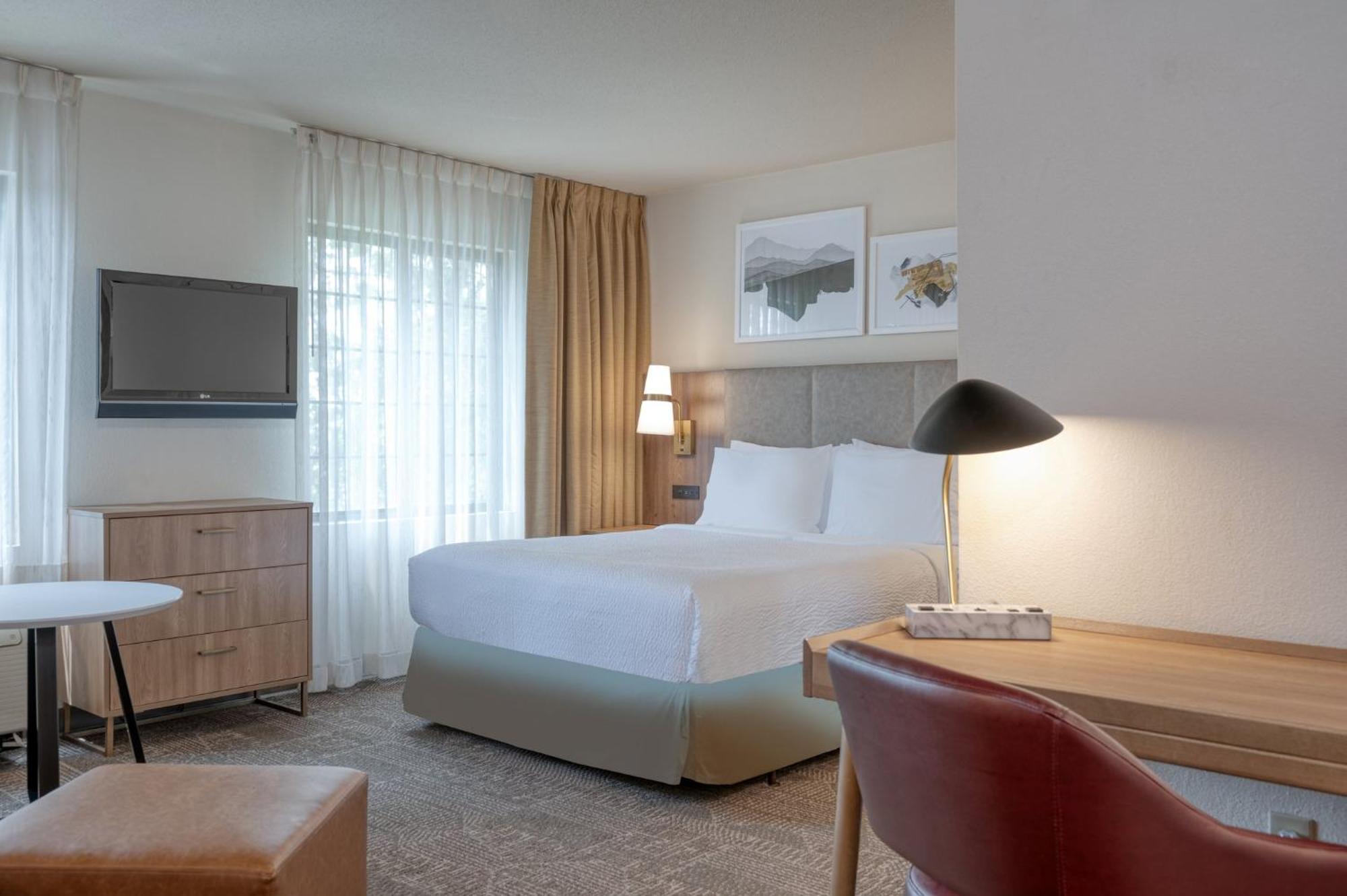 Staybridge Airport Lehigh Valley By Ihg
