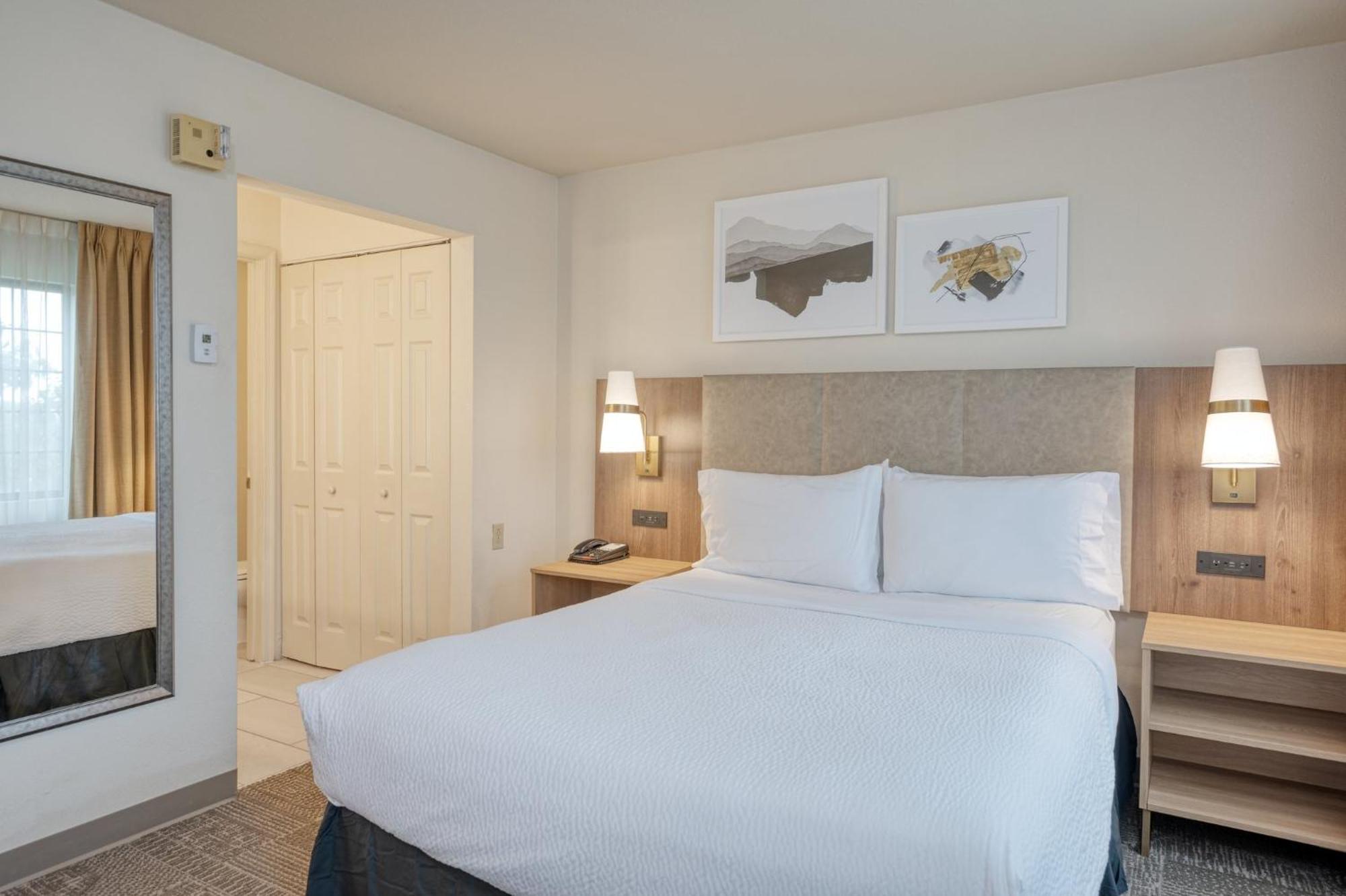 Hotel Staybridge Airport Lehigh Valley By Ihg
