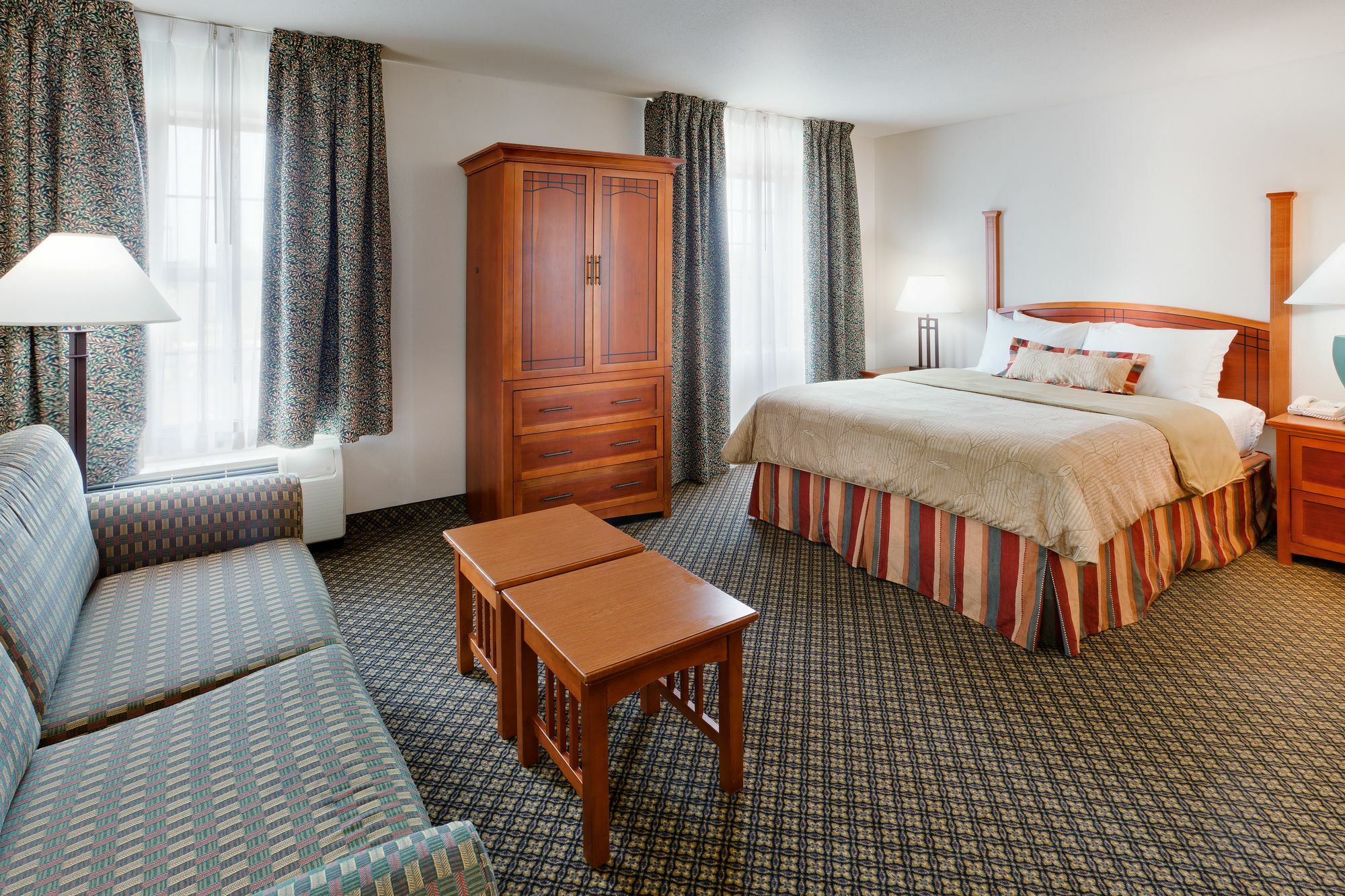 Staybridge Airport Lehigh Valley By Ihg Hotel