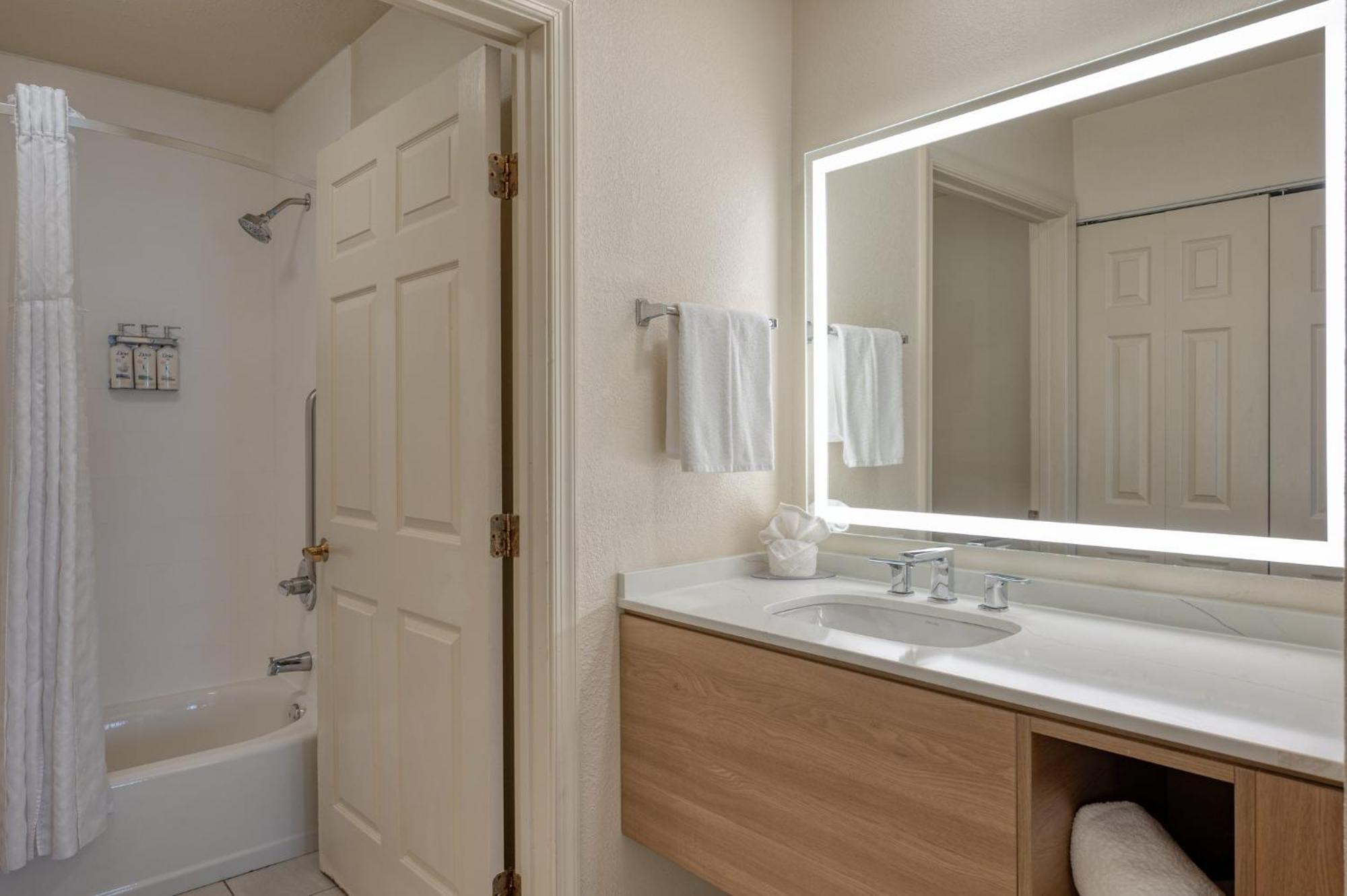 Staybridge Airport Lehigh Valley By Ihg 3* Allentown