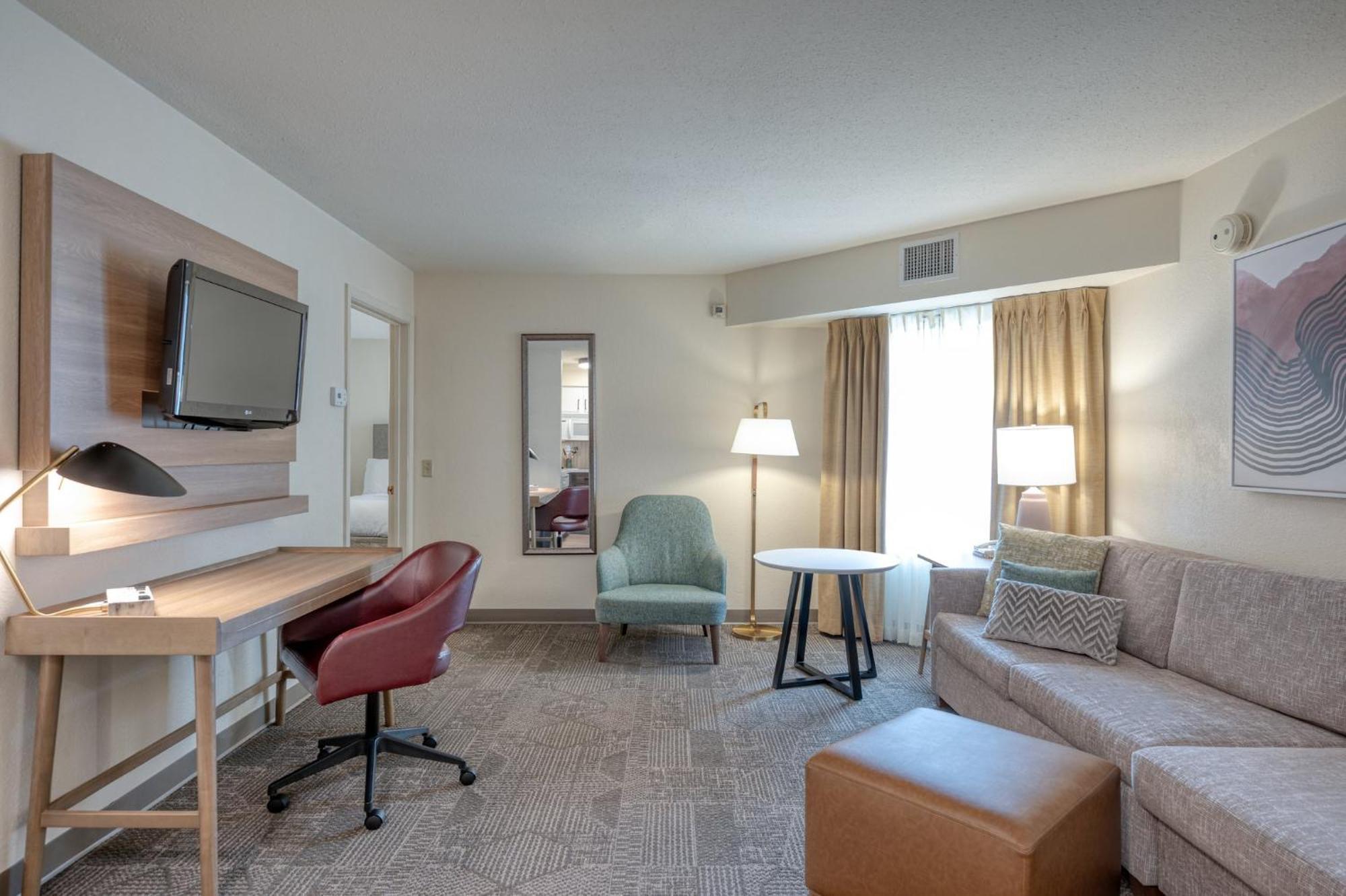 Staybridge Airport Lehigh Valley By Ihg