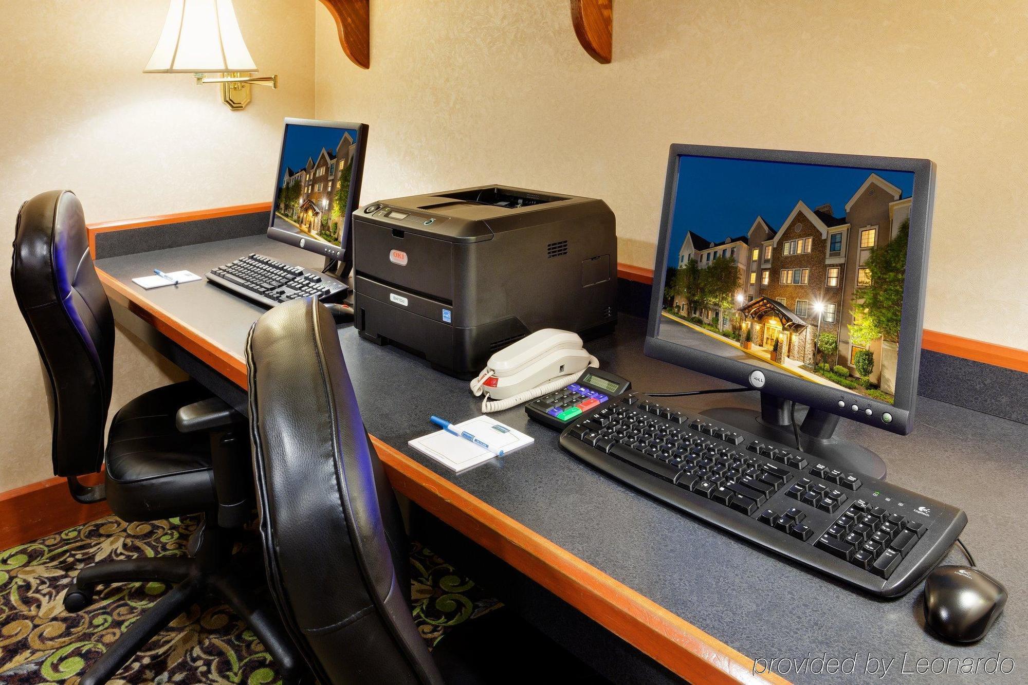 Hotel Staybridge Airport Lehigh Valley By Ihg Allentown
